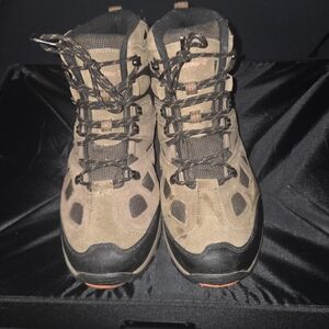 BearPaw Men's Tan and Black Hiking Boots